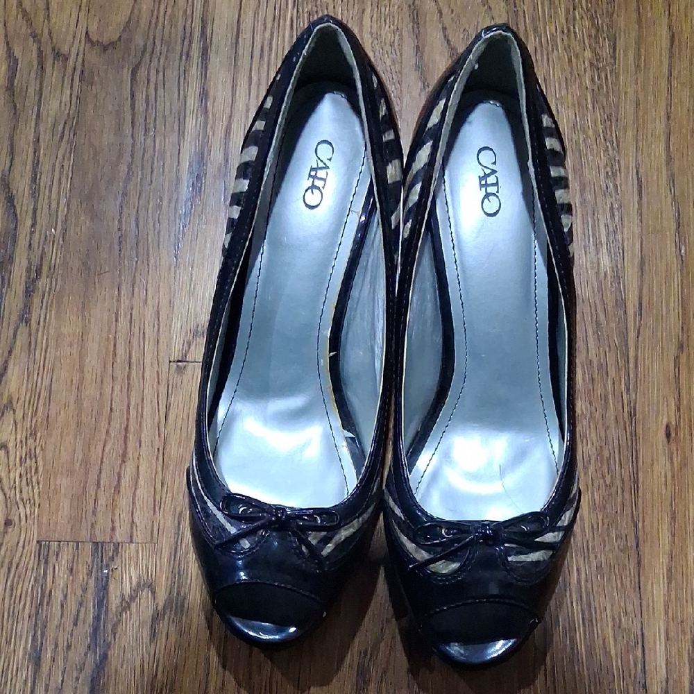 Cato Black and Tan Peep Toe Heels